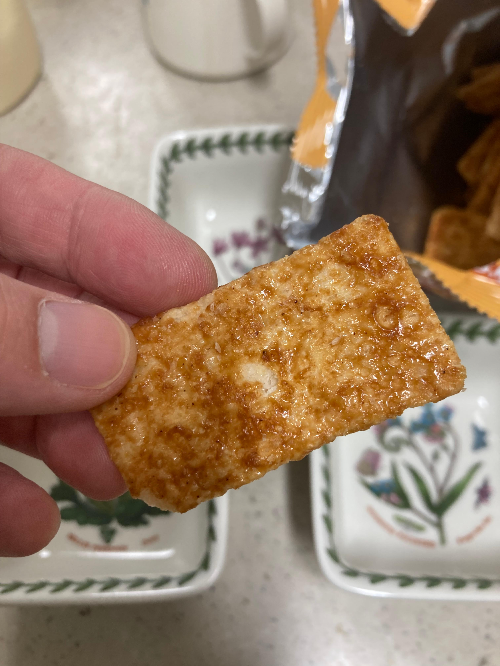 오리온 뉴룽지 카라멜맛 솔직 후기 ❘ 뉴룽지 카라멜 크룽지맛 가격&middot;칼로리&middot;맛 총정리