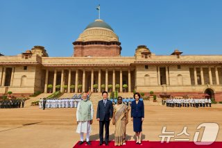 인도 대통령 드라우파디 무르무 프로필 여자 대통령 정보