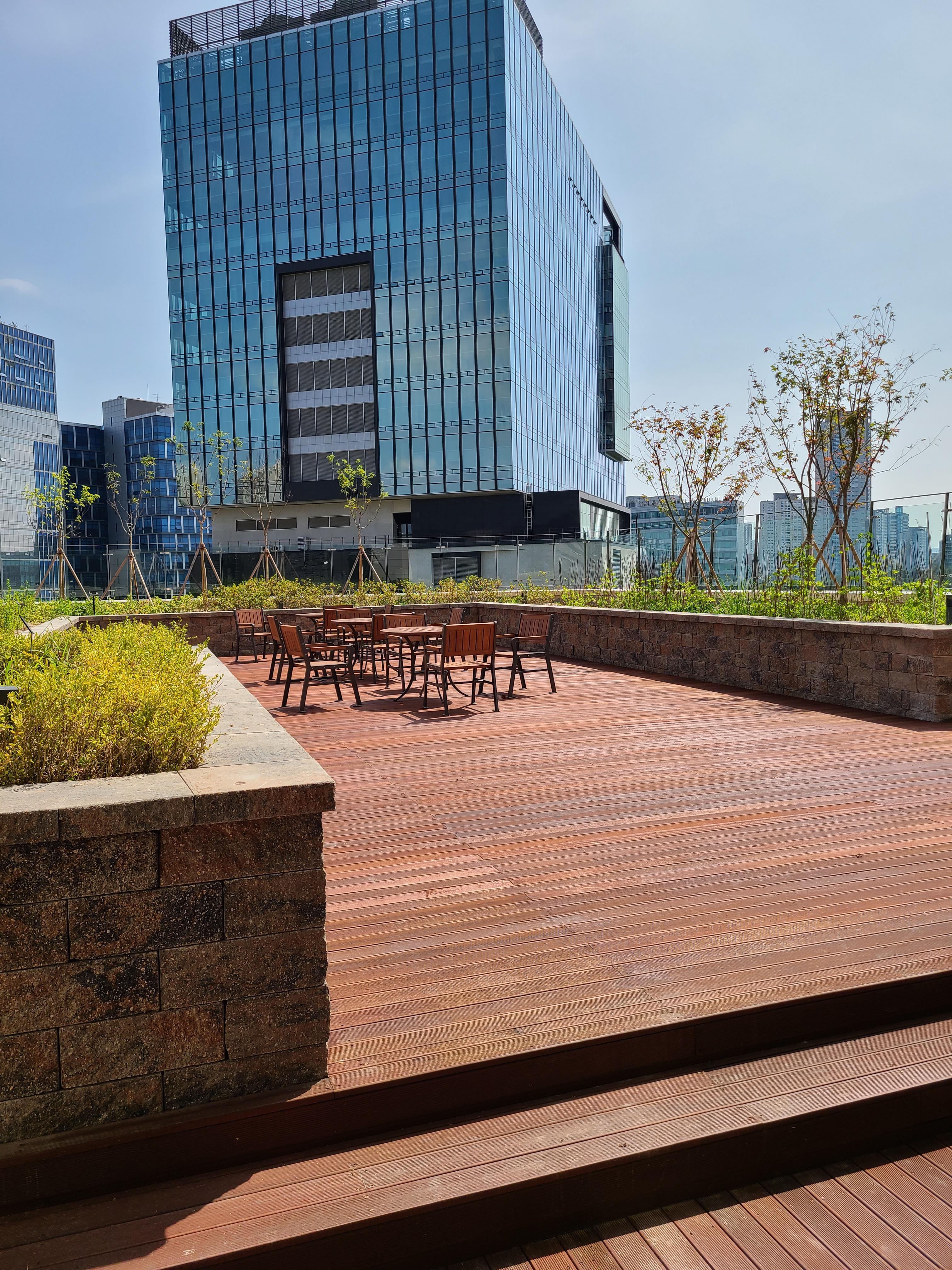 광교 플렉스데시앙 지산&#44; 상가 연결통로2