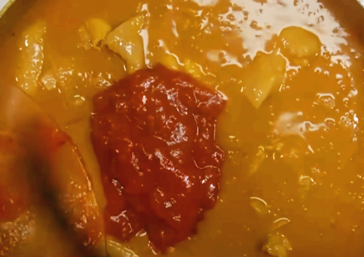 카레 끓이기
