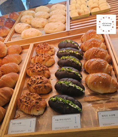 선유도원-베이커리-소금빵 종류