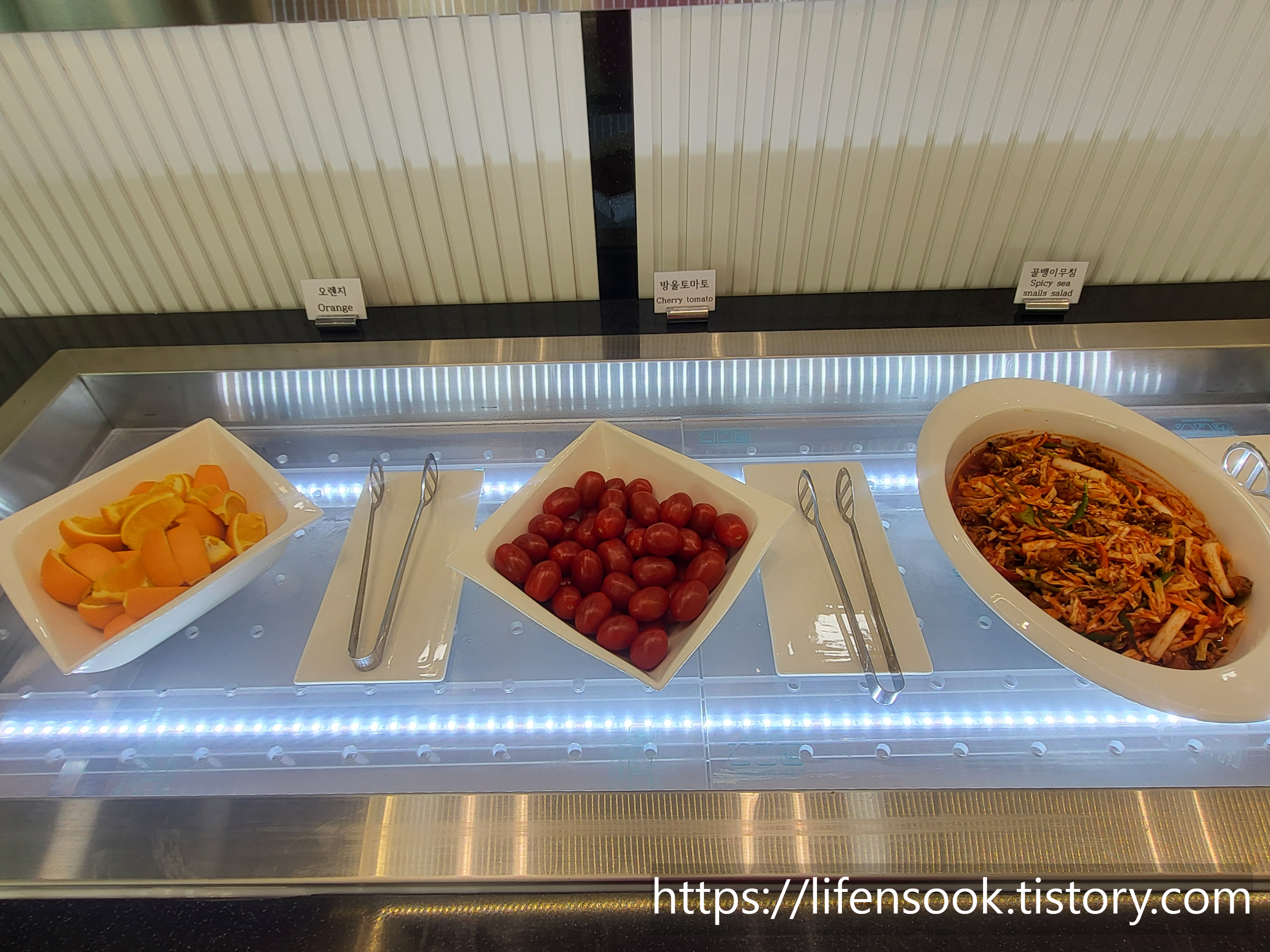 웨이브엠 호텔 웨스트 디너 뷔페 음식 5