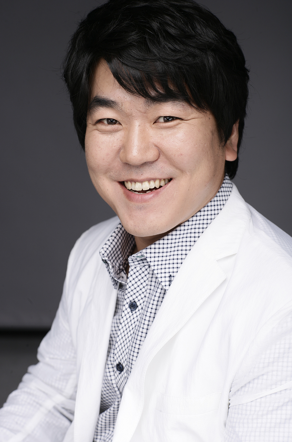 윤제문 프로필 화보