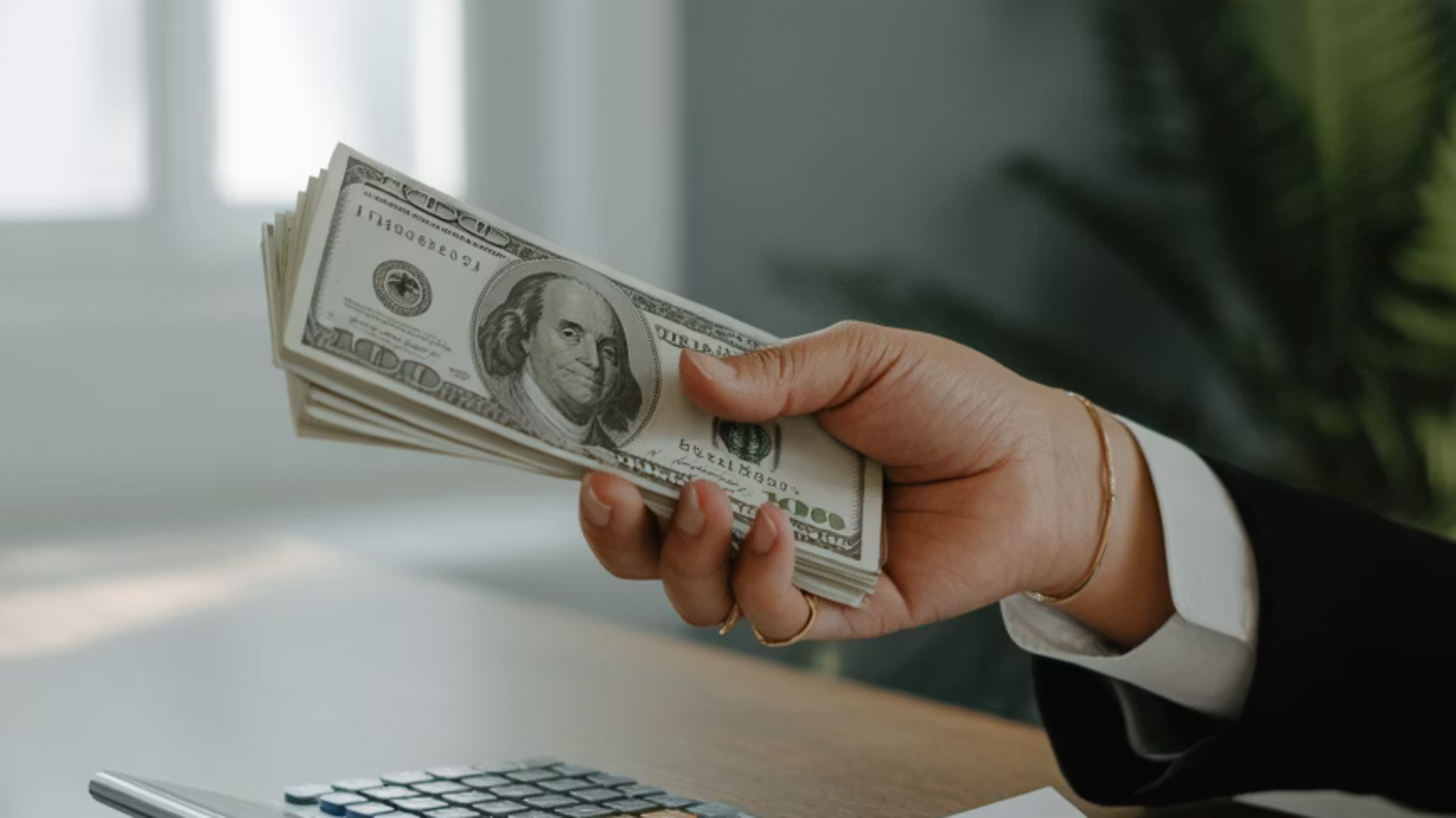 해고예고수당과 위로금: 부당해고 시 받을 수 있는 보상은