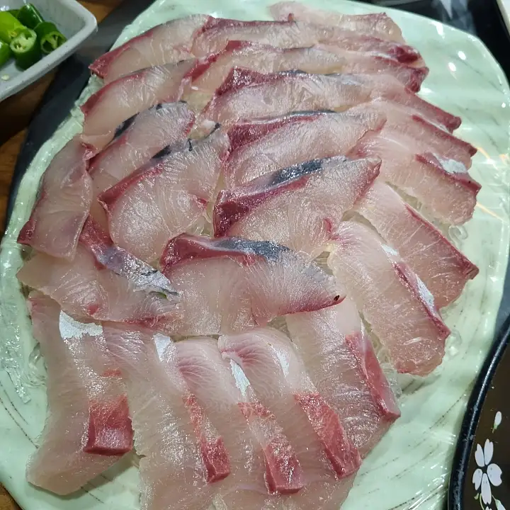 방어회 회정식 제철 방어가 한가득! 초저가 회 정식 인천 모래내시장 맛집 추천 생방송투데이 방어회 회정식 리얼맛집 오늘방송 맛있GO 싸다GO