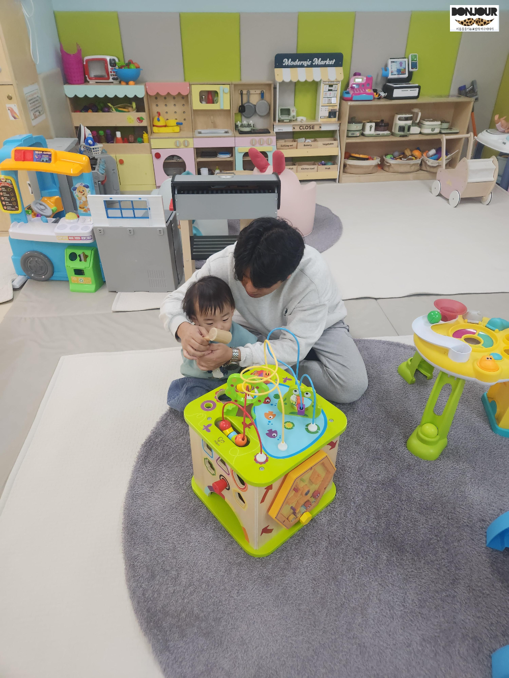 17개월 발달지연 아기를 키우며 부부갈등을 겪는 부모