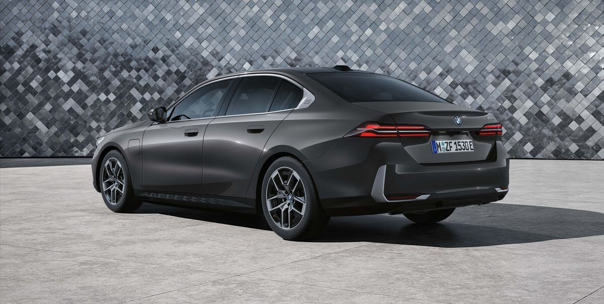 2024 BMW 5 시리즈