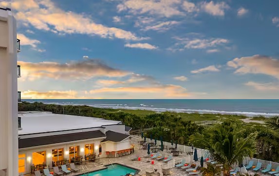 크루즈여행을 위한 포트 커내버럴 근처 럭셔리 호텔추천 힐튼 코코아 비치 오션프런트