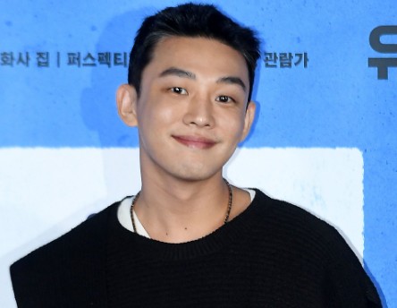 유아인 사진