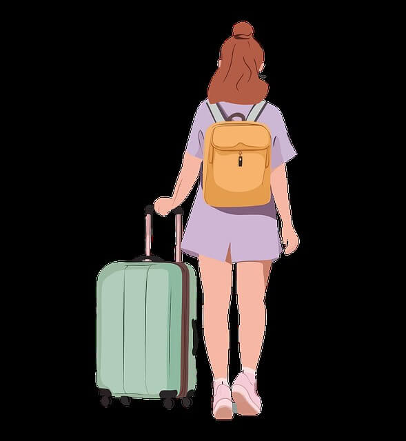 여성이 가방을 가지고 여행하는 이미지