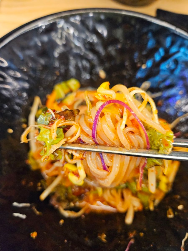 김밥천국 쫄면 한입