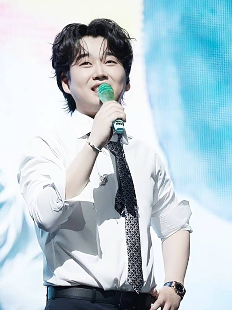 가수-황영웅