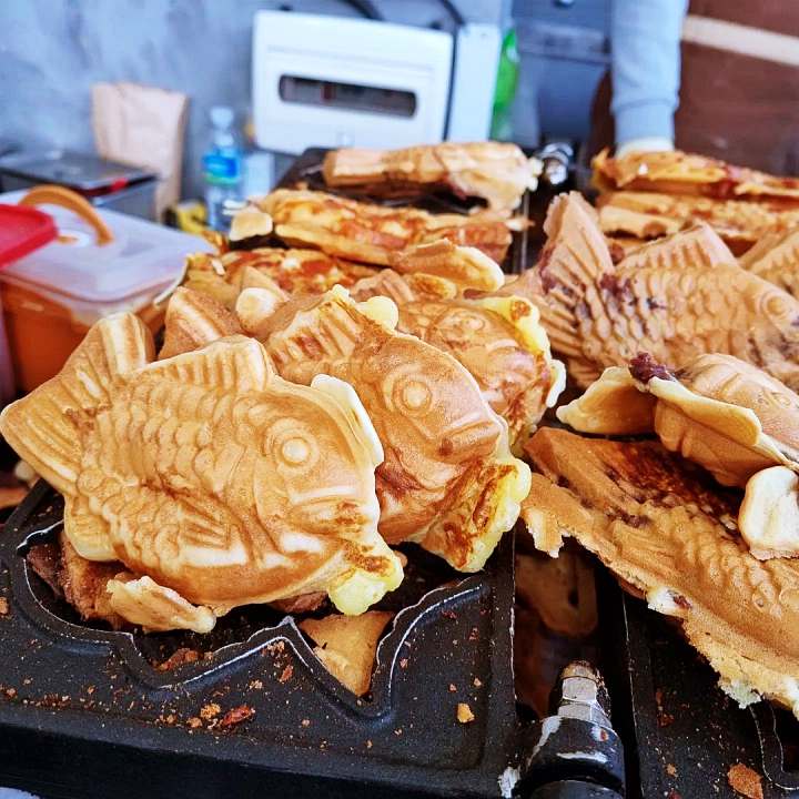 생방송오늘저녁 종로 광장시장 웨이팅은 기본 줄 서는 맛집 팥 크림치즈 고구마 피자 붕어빵 맛집 추천