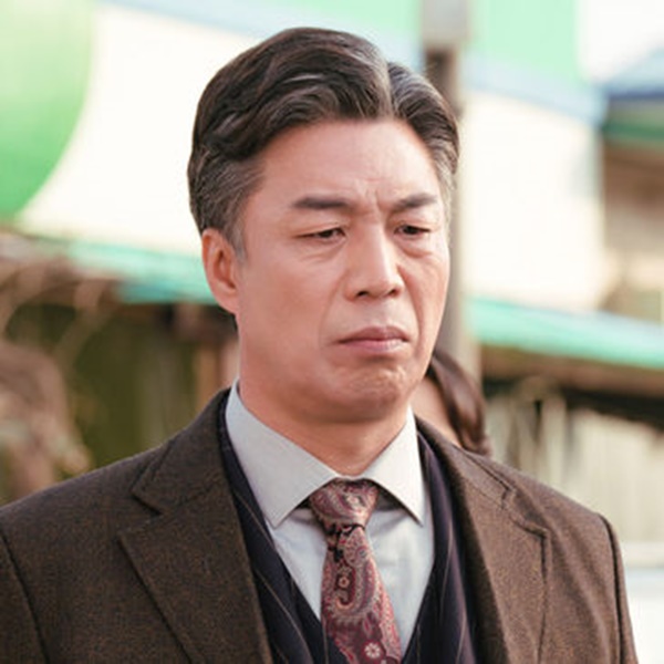 대박부동산 등장인물 이미지 입니다.