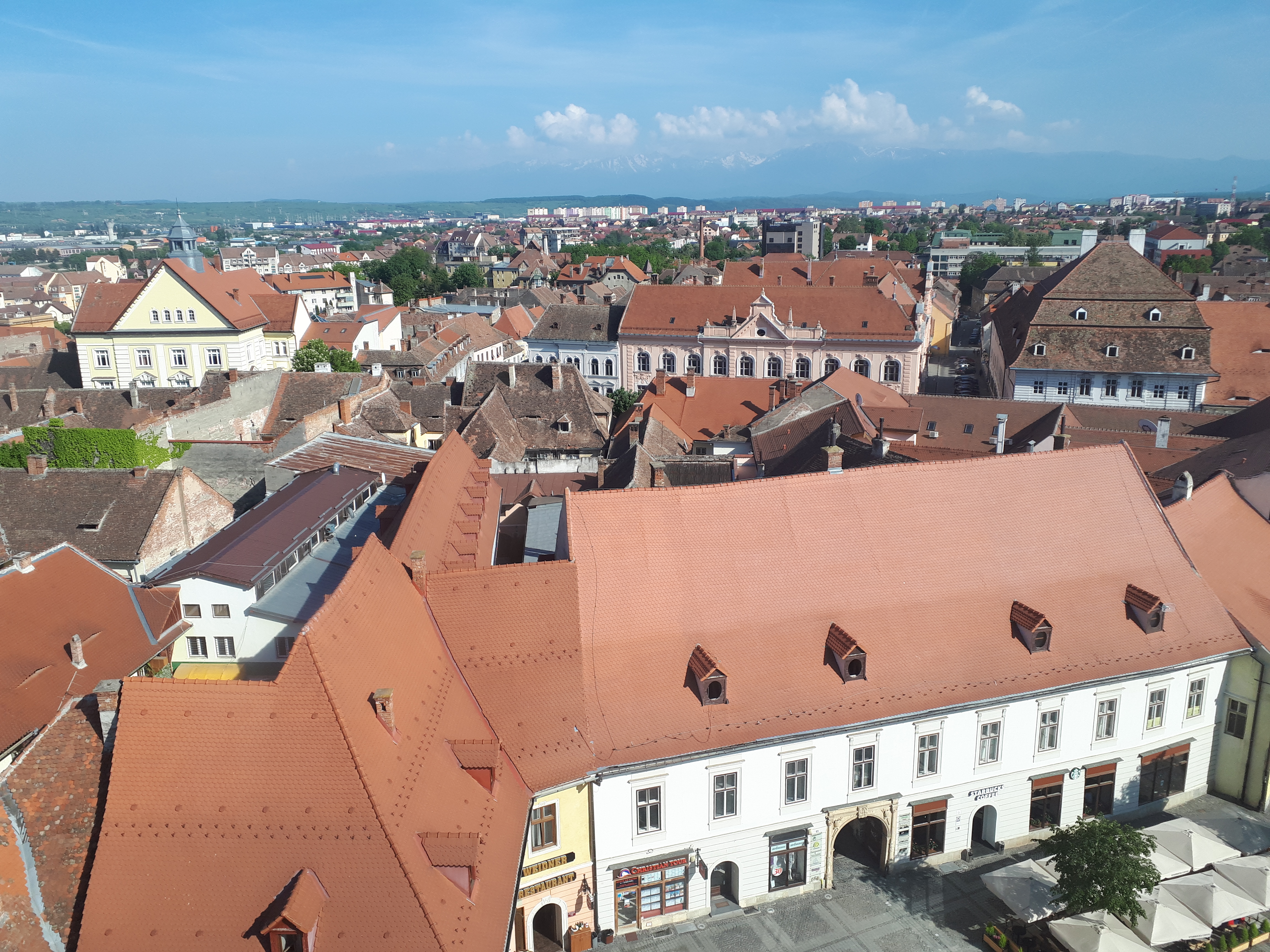 루마니아 시비우 시의회 탑에서 바라본 시비우