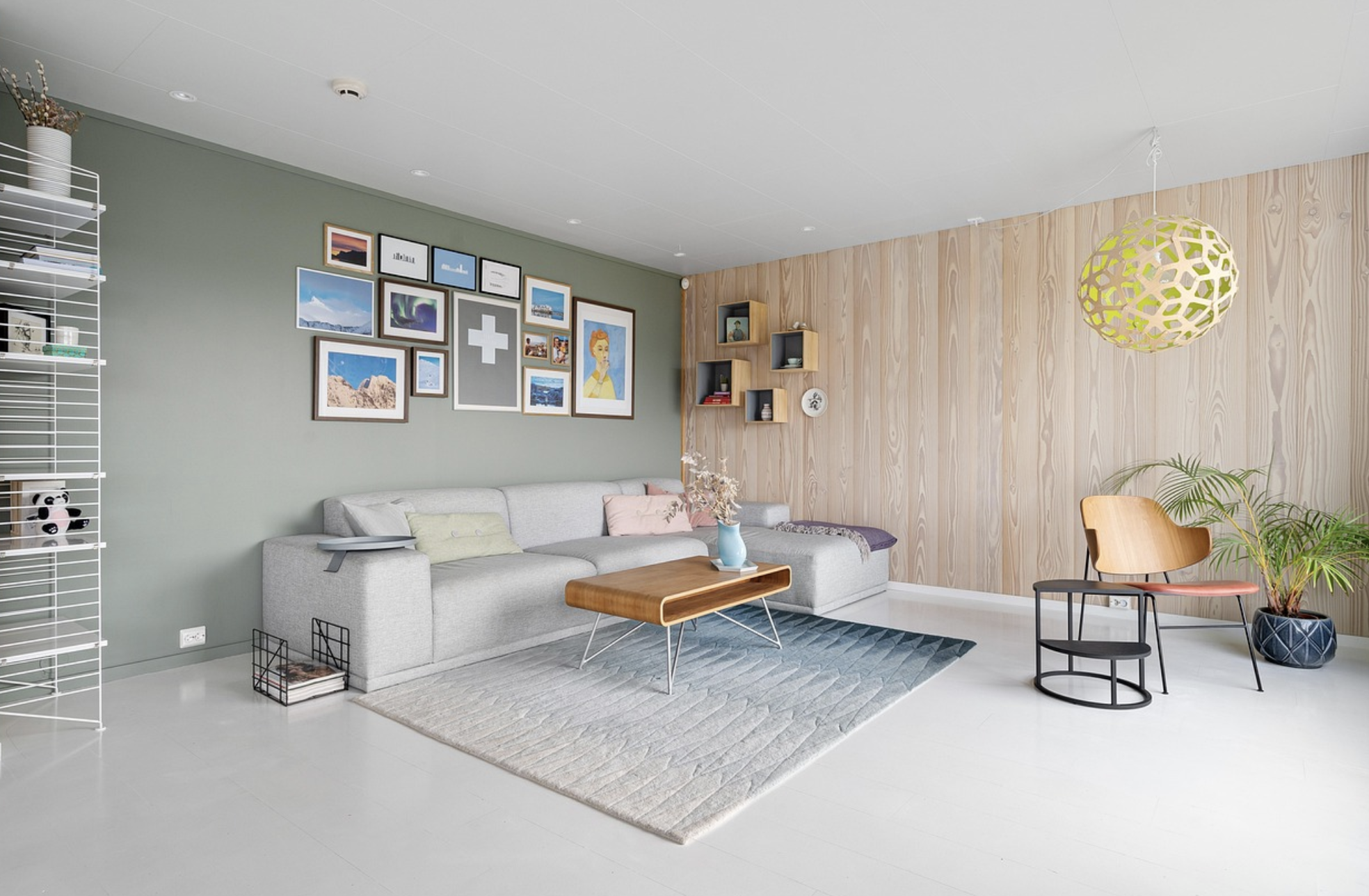 카펫에 묻은 커피 얼룩 빼는 방법