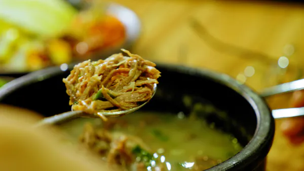생생정보 우와한 식당 족발 삼총사 음식점 위치