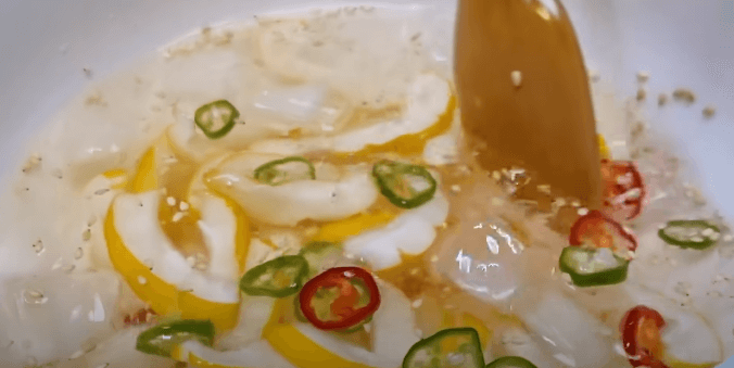 참외 냉국 - 참외장아찌