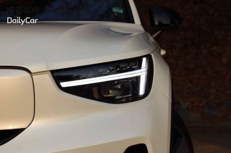 볼보 전기차..‘C40 리차지’