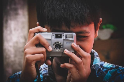 카메라의 미래: 다시 아날로그로 돌아가는 이유