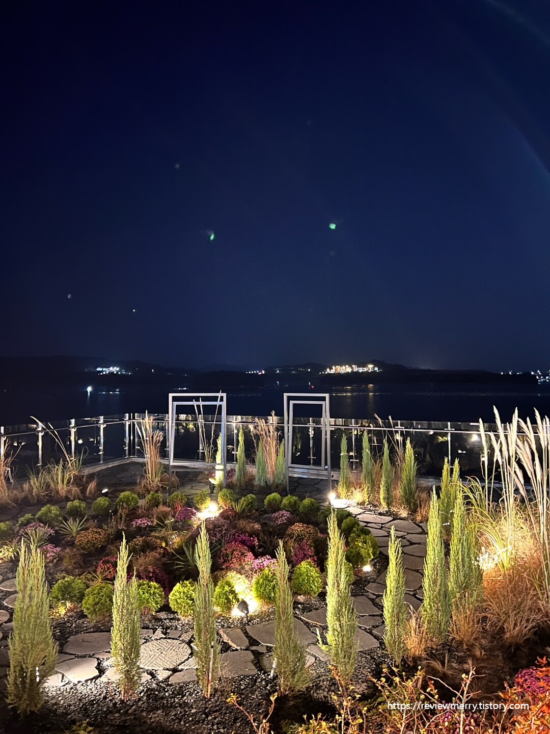 루프탑 야간 사진