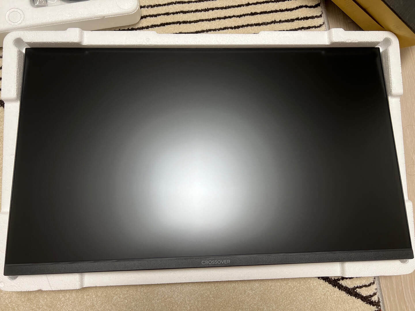 크로스오버 모니터 전면