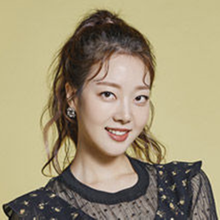 국가대표 와이프 등장인물