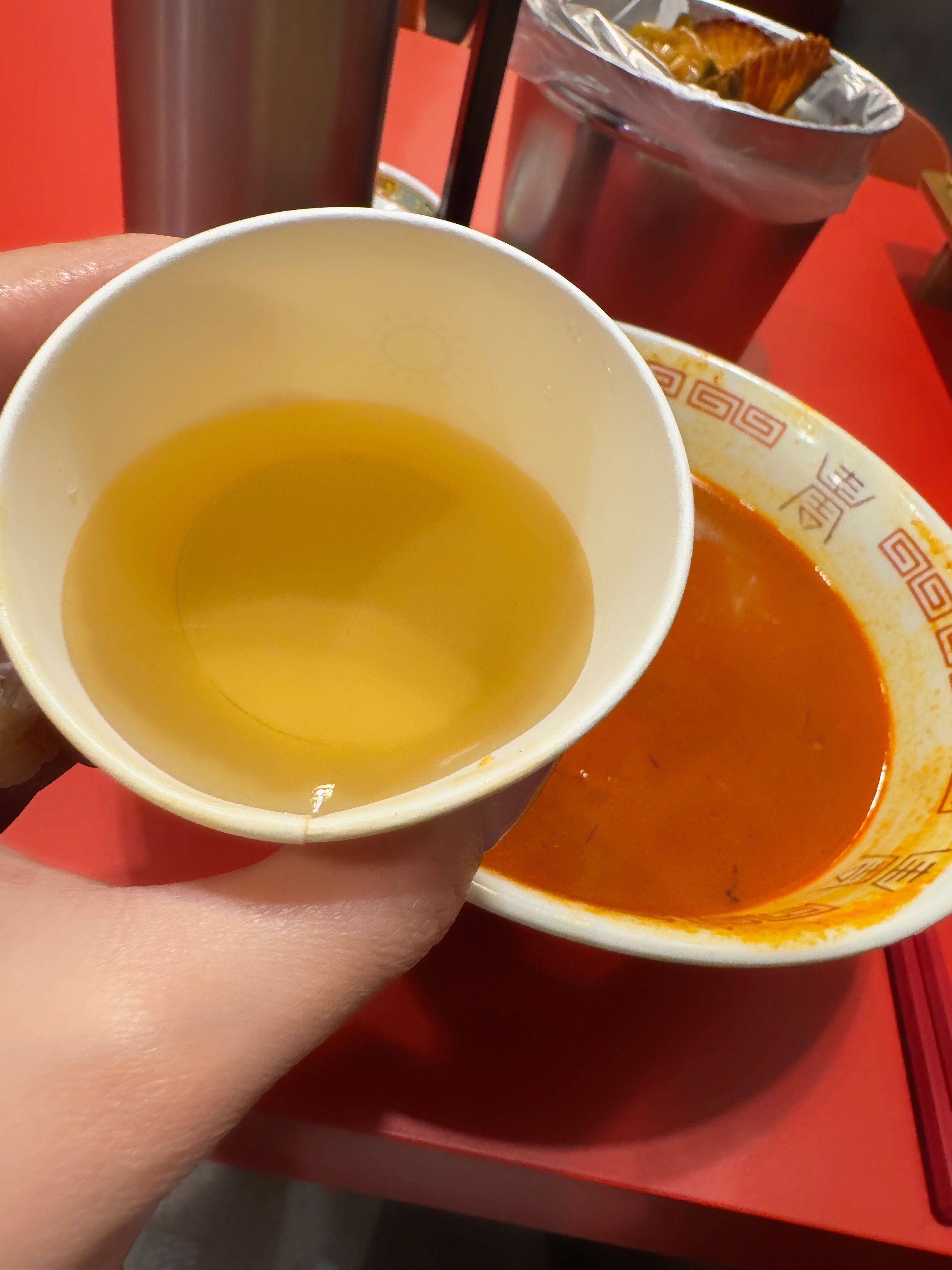 김포 구래동 띠디 짬뽕과 함께 제공되는 냉 자스민차, 매콤한 짬뽕 후 입가심용 차