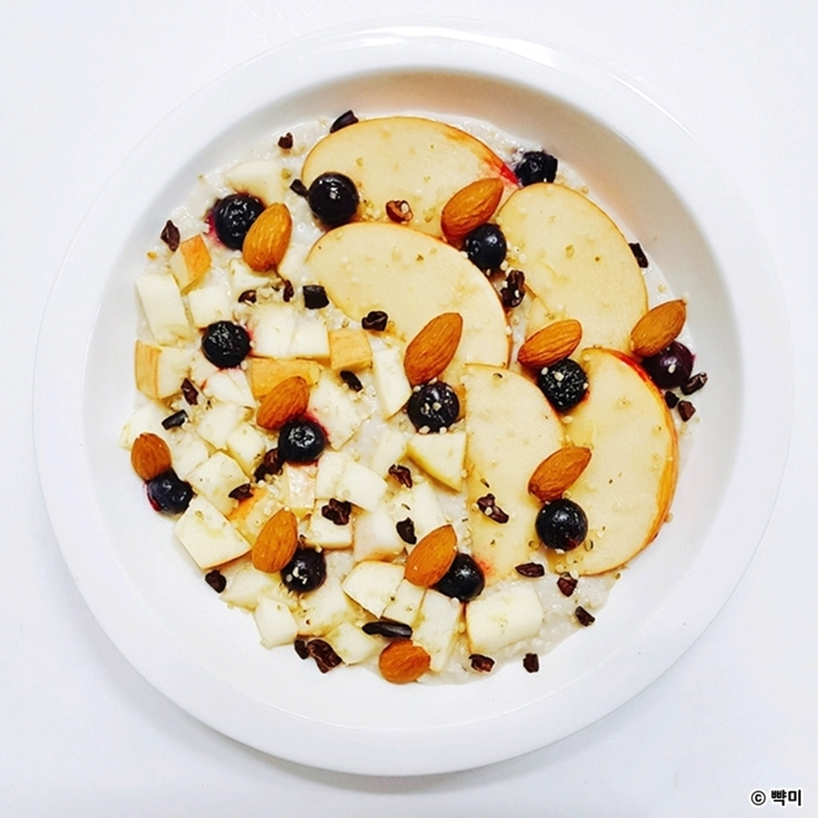 다이어트-아침식단-오트밀-죽-레시피-7가지