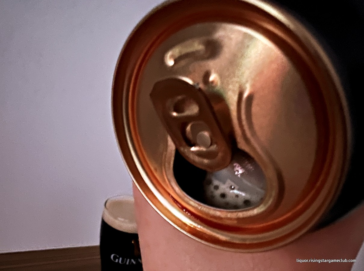 기네스 드레프트(GUINNESS Draught) 캔 안에 들어 있는 위젯 사진