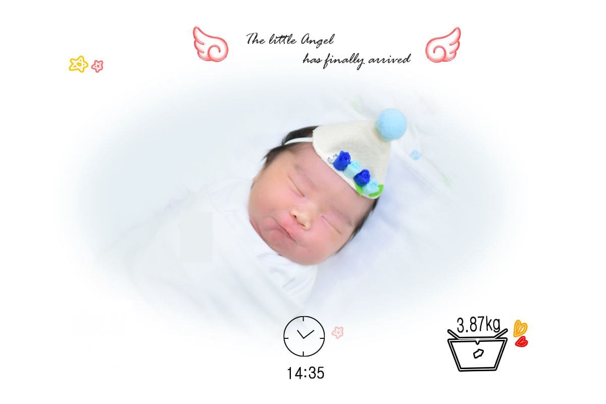 신생아 촬영 첫 번째 사진