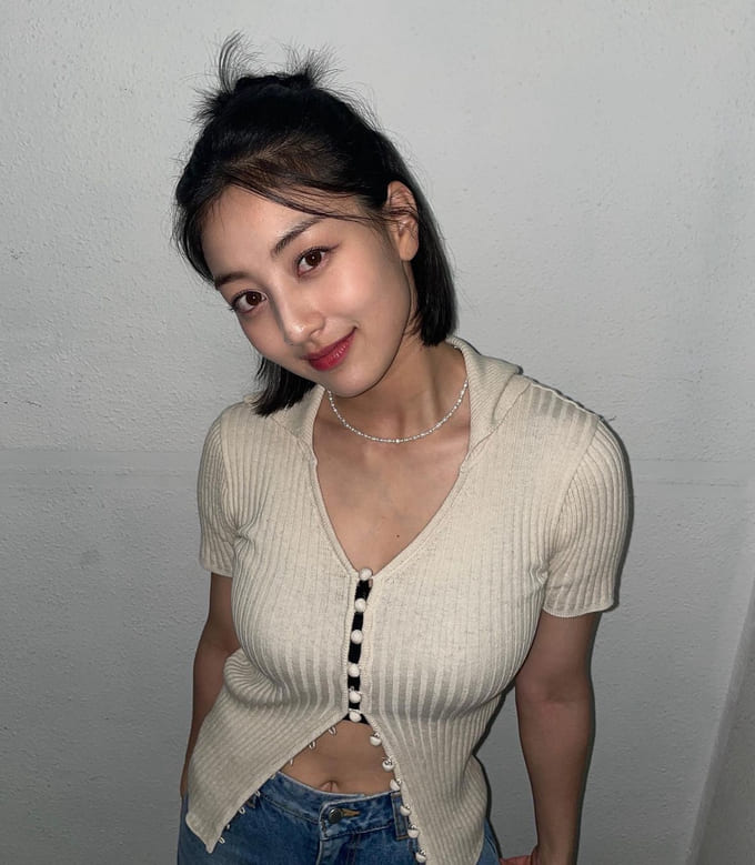트와이스 지효 사복