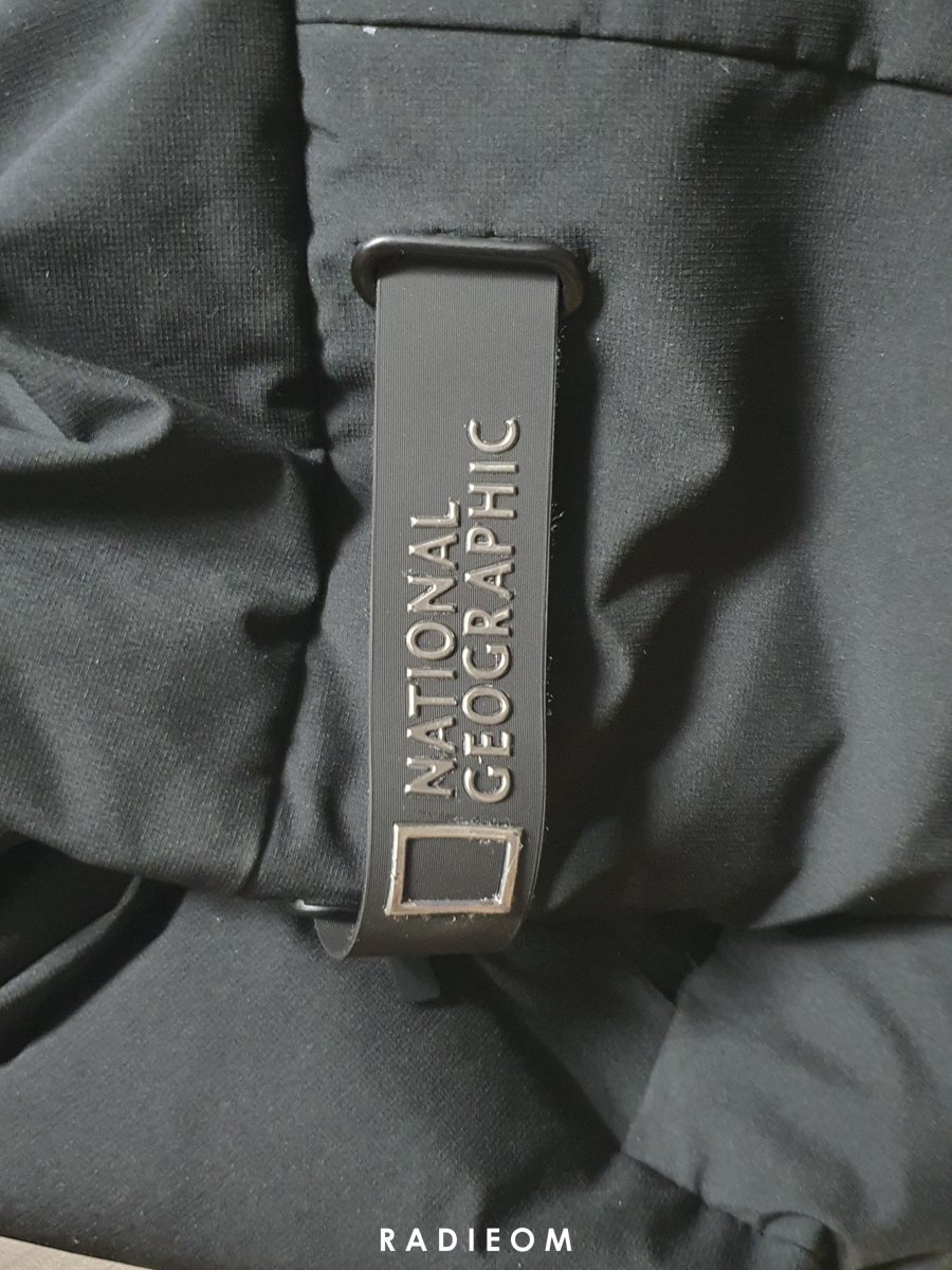 패딩 로고 섬유용 접착제 부착