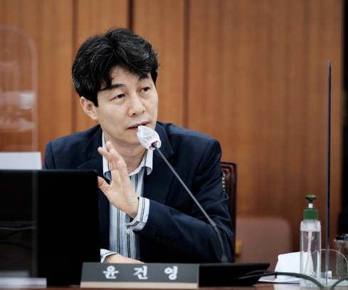 윤건영 국회의원 광복절 특별사면