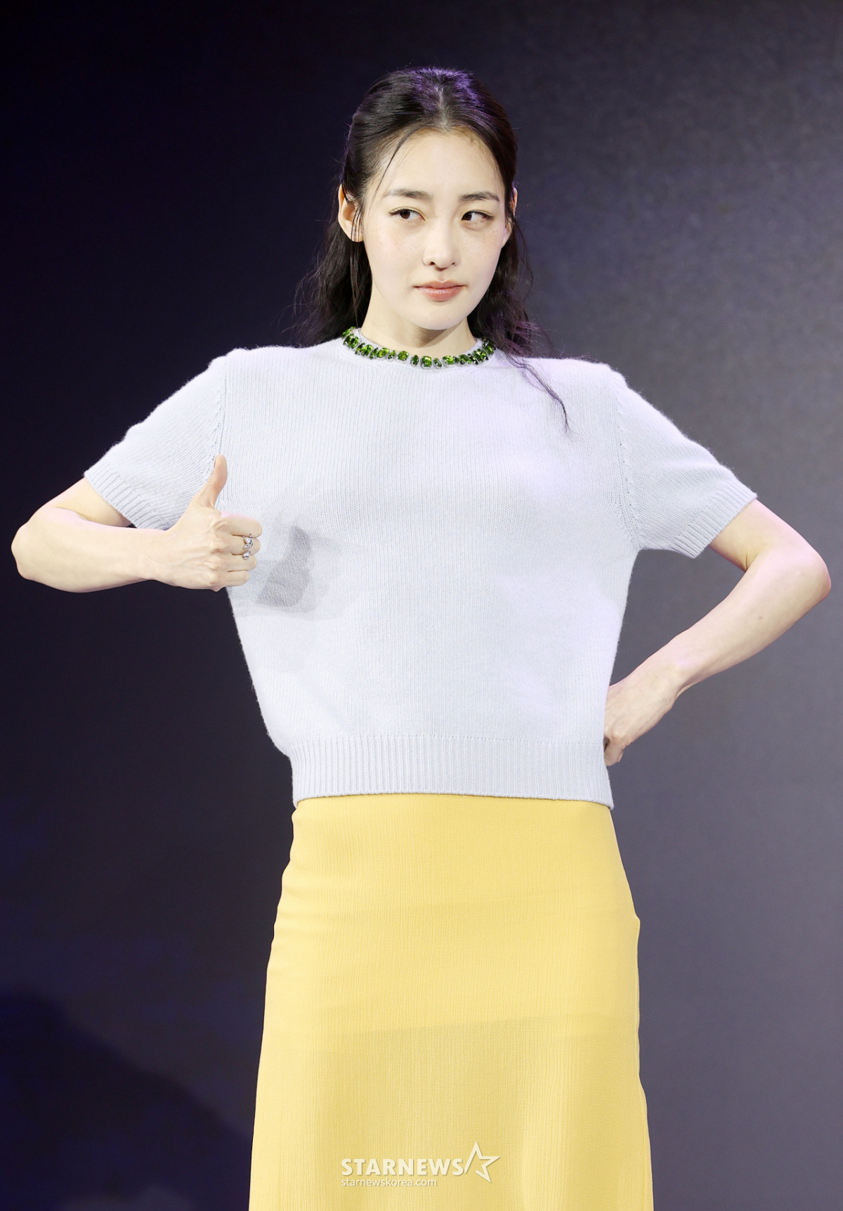 꿀알바 김민하 배우 포토월 포즈