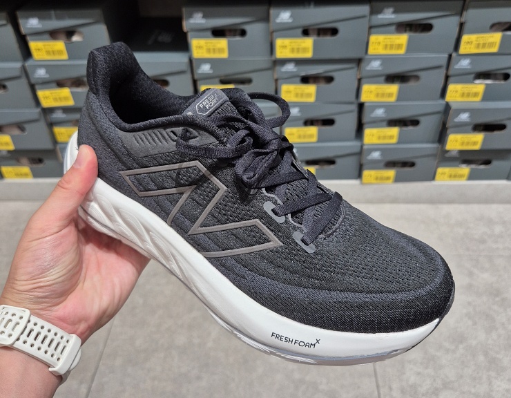 뉴발란스 와이드핏 봉고v6 2E 사이즈