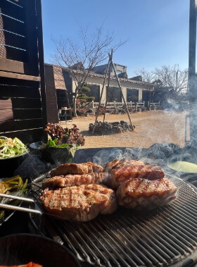 생방송 투데이 맛있는 퇴근 김해 캠핑 감성 바비큐 고깃집 로담 