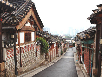 서울 혼자 도보 여행 추천: 북촌 한옥마을 힐링 코스