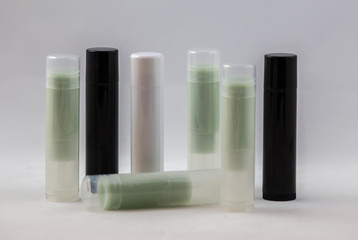 립밤 추천 순위 TOP 5 &ndash; 입술 타입별 유해 성분 없는 가성비 립밤 선택 가이드