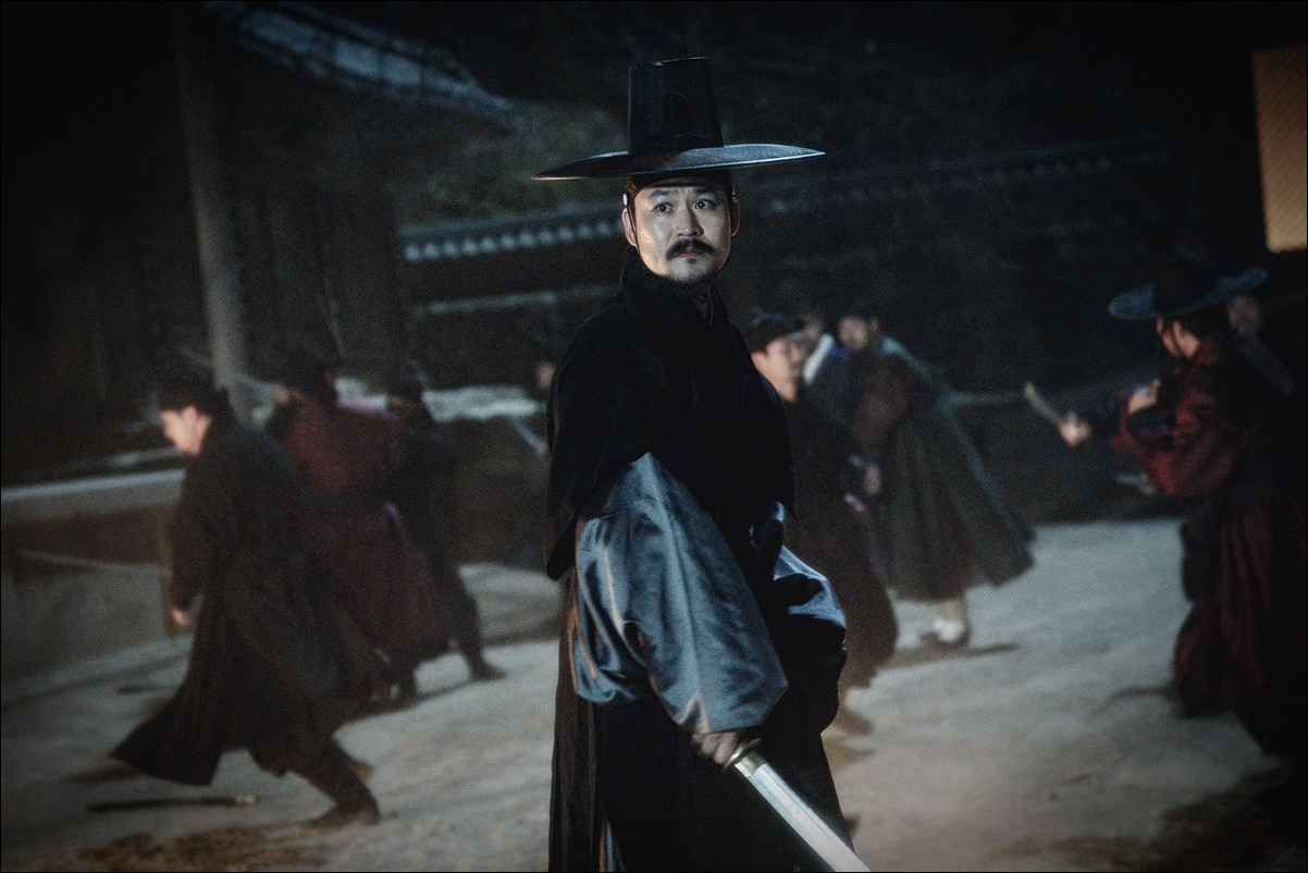 영화 명당 줄거리 결말 리뷰