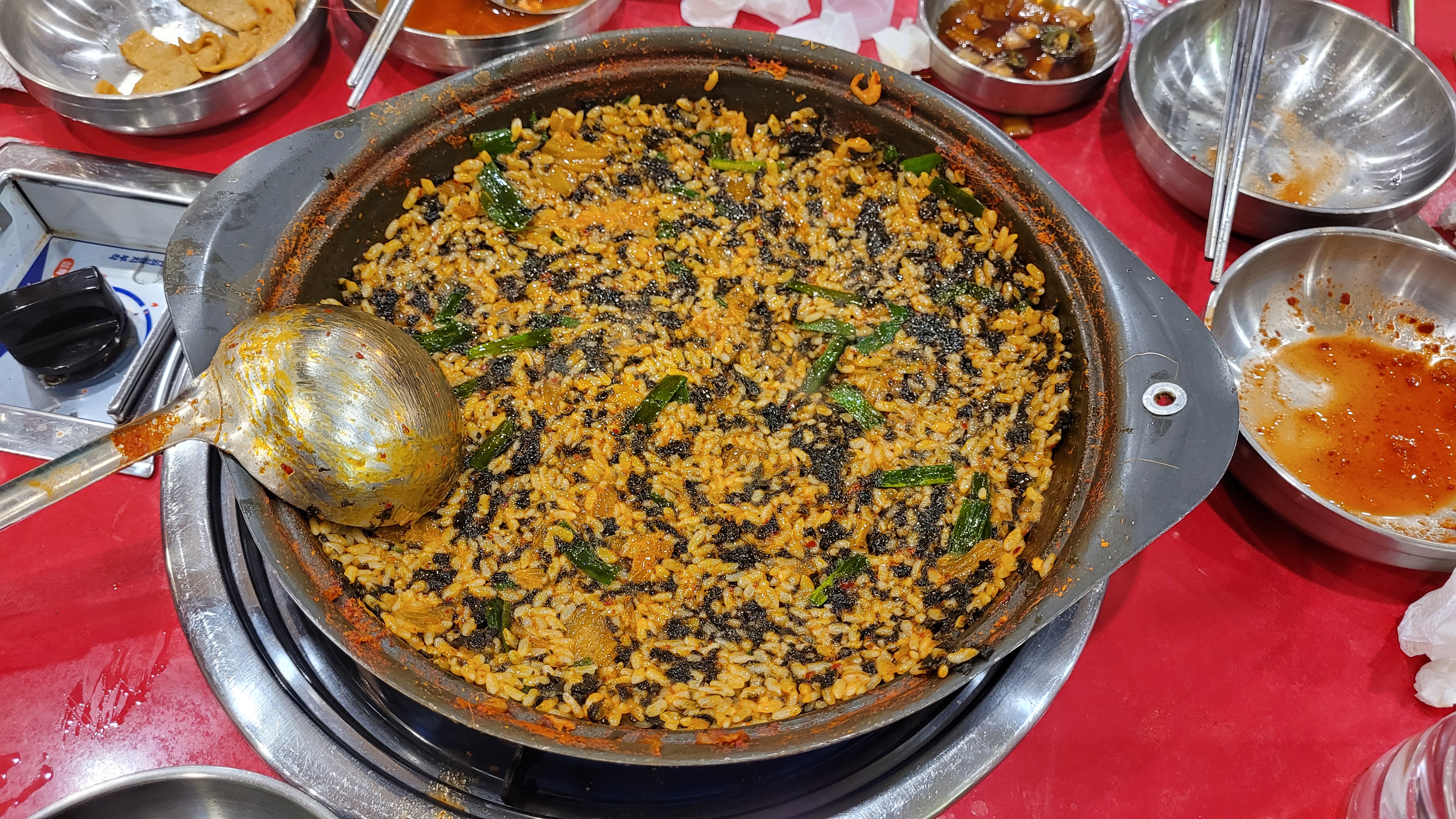 알탕먹고 남은 국물에 볶음밥