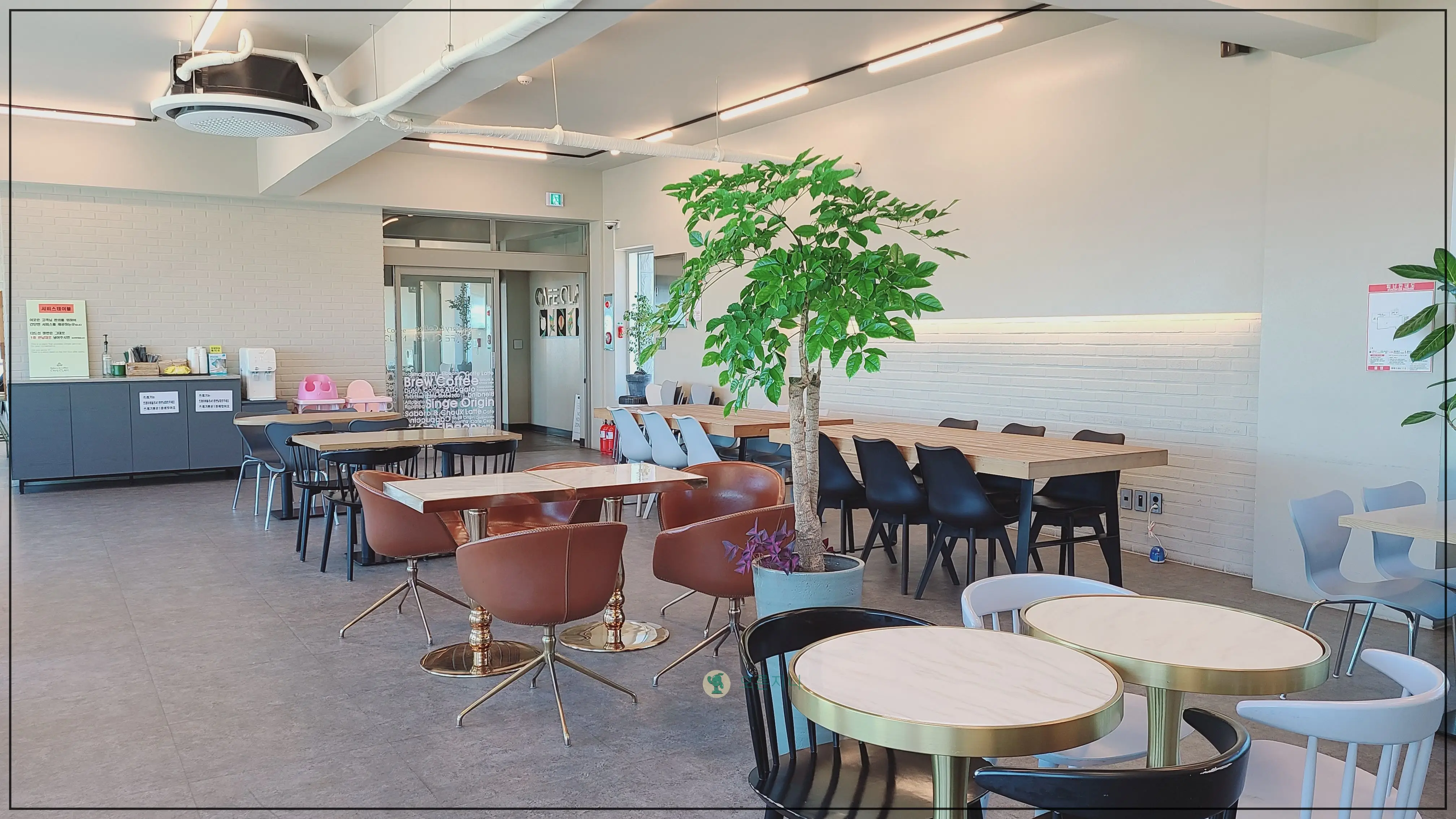 동해-망상해수욕장-바다앞-카페-클램-2층