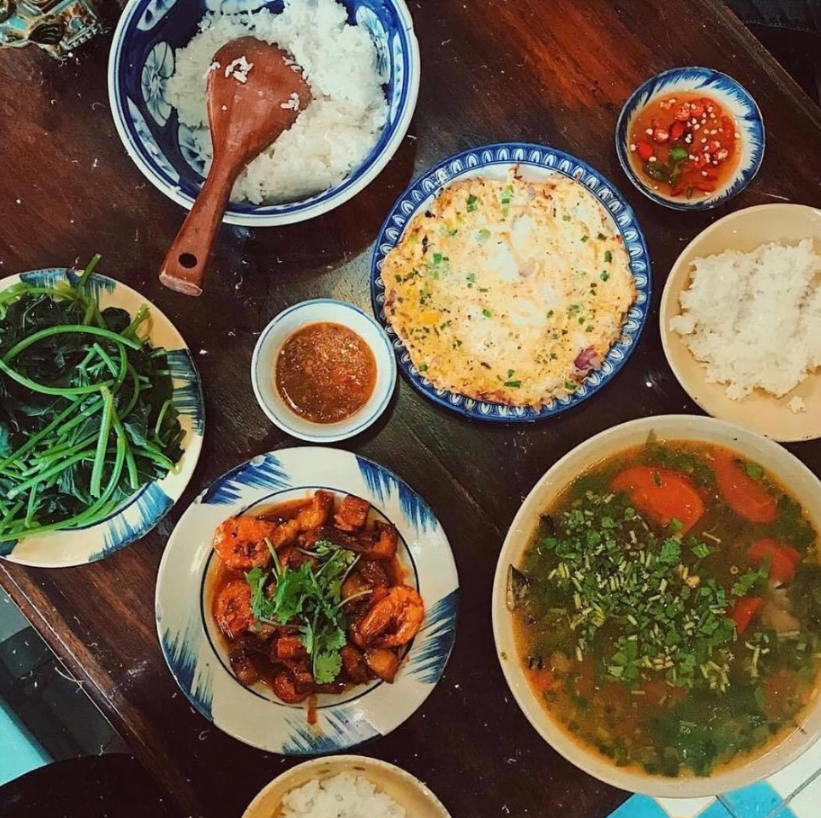 Bếp H&ecirc;n Restaurant