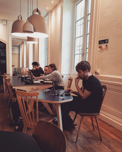 디지털 노마드 관련 사진