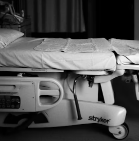 폐경기 부정출혈 원인 치료 관리법