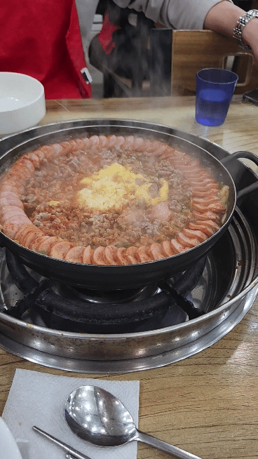 부대찌개-위에-넣는-콩나물