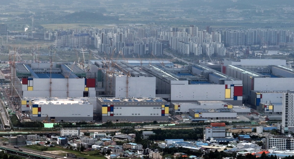 삼성전자 평택캠퍼스 공사현장.