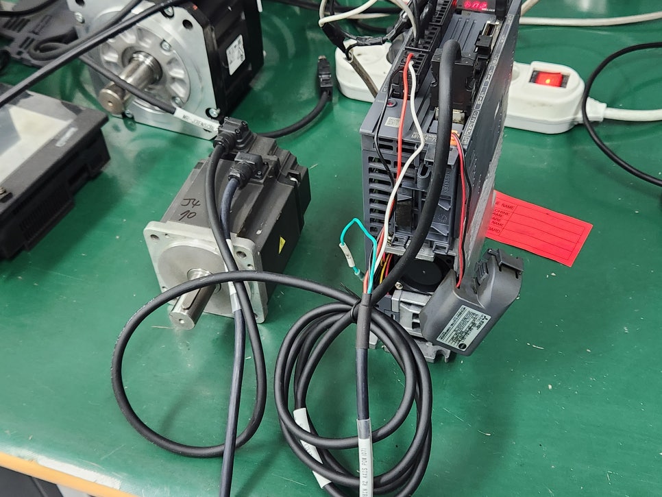 미쓰비시(MITSUBISHI) 서보드라이버 MR-J4-70B 정상 작동 수리 완료 by 메트영남