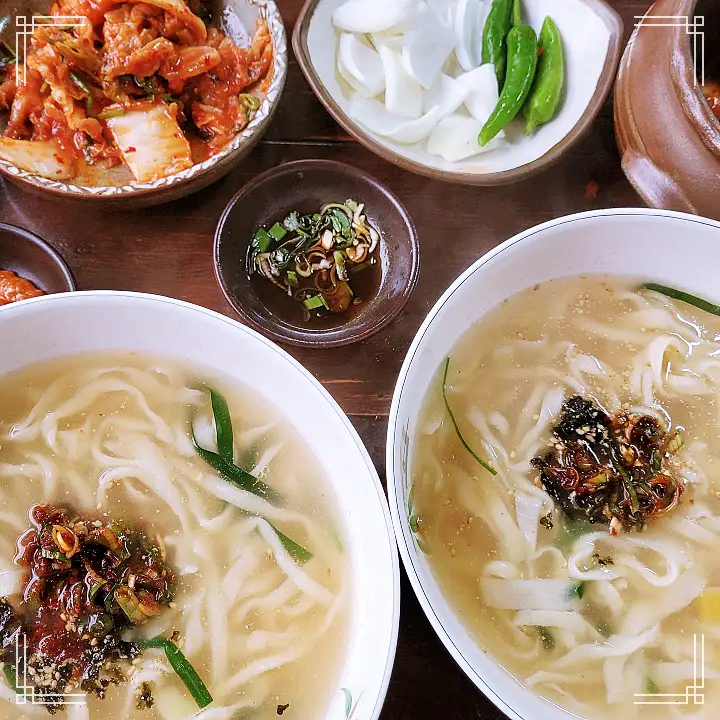 이만기 동네한바퀴 시즌2 흑임자 칼국수 파전 부추전 손두부 아픈 아내의 빈자리를 지키는 칼국수집 사장님 포항 맛집 소개