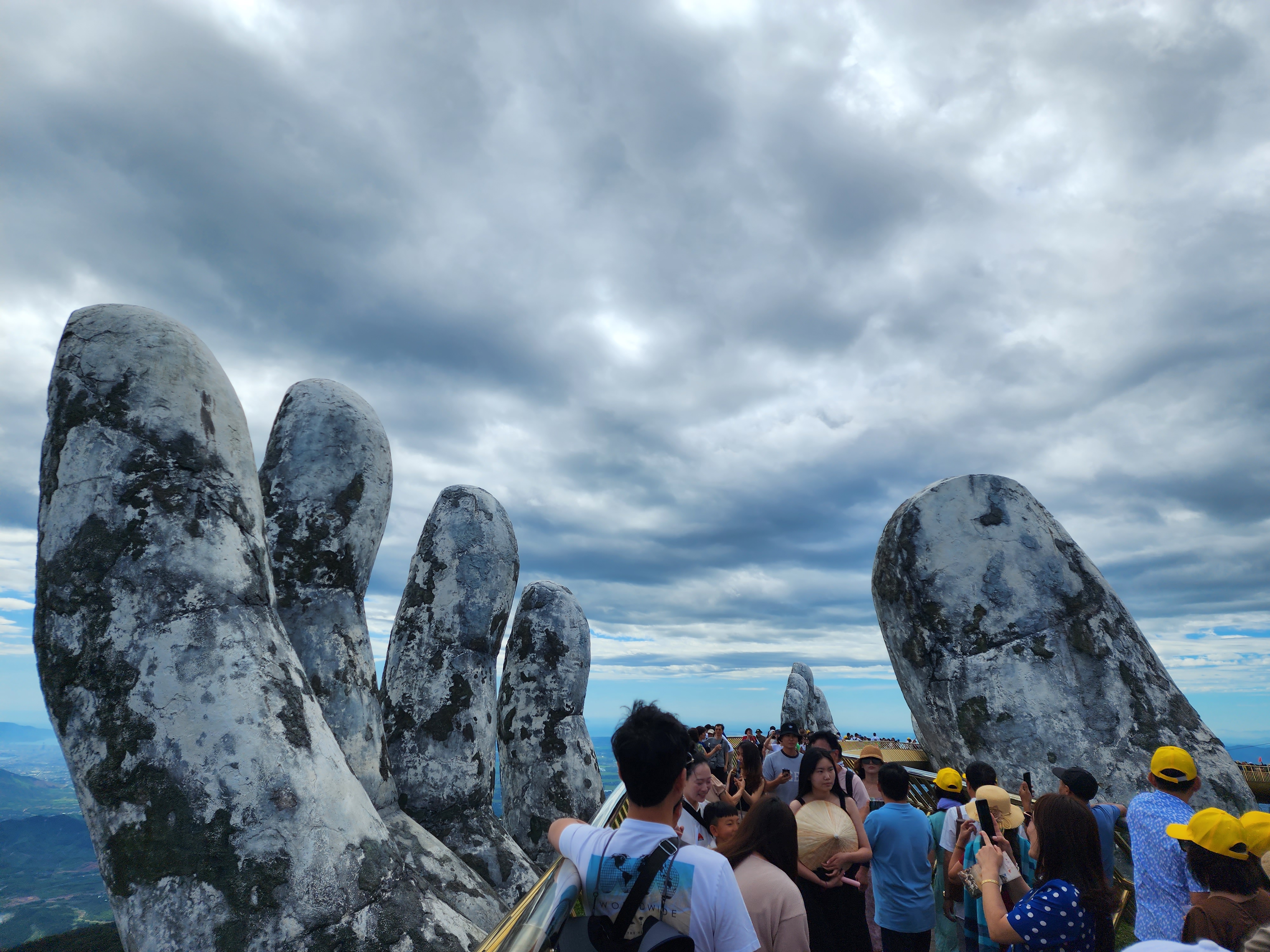 이미지-alt-태그-바나힐황금손다리